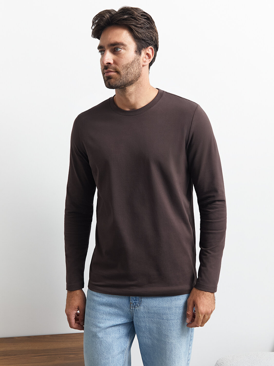 Omsa Лонгслив 569191 OmT_U 1631 Лонгслив мужской прямого кроя, CO+EL Marrone (Коричневый)