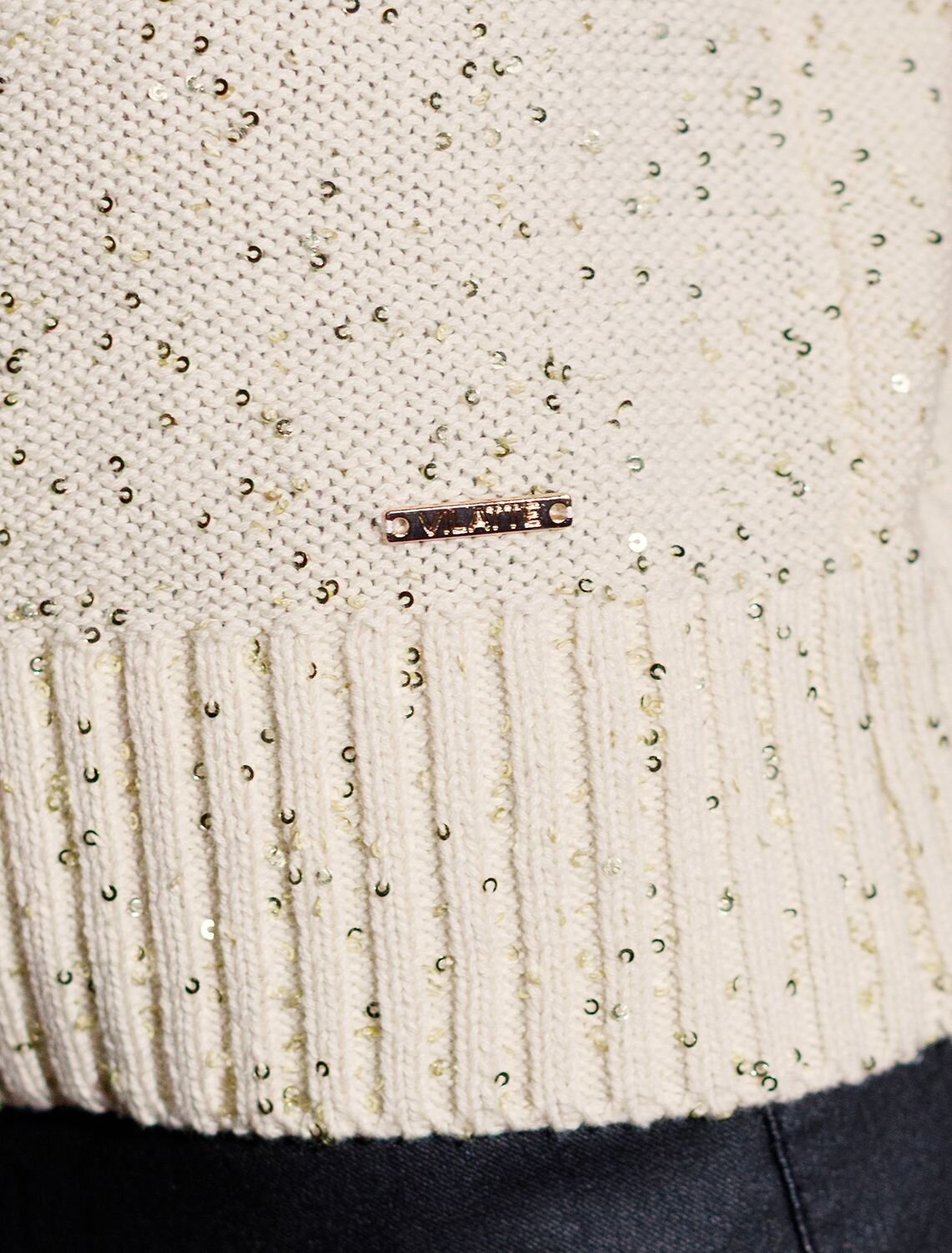 VILATTE Джемпер 569473 D39.371 бежевый