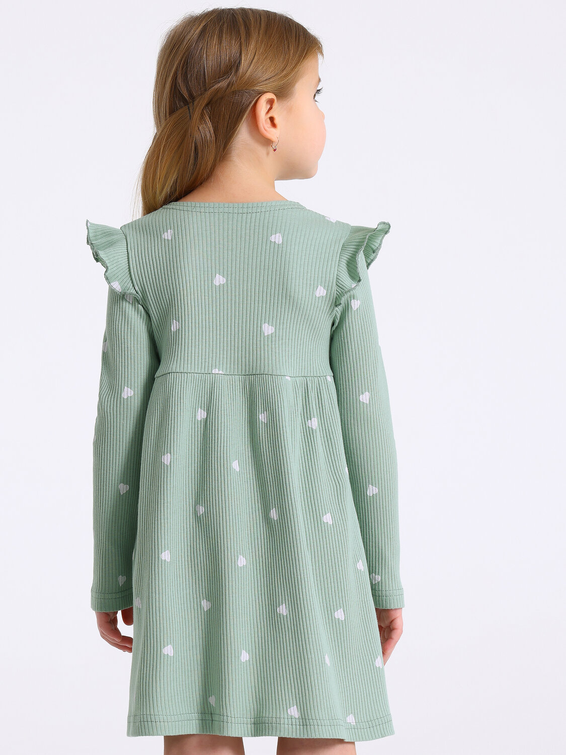 Апрель Платье 569757 1ДПД4966223н белые сердечки на серо-зеленом