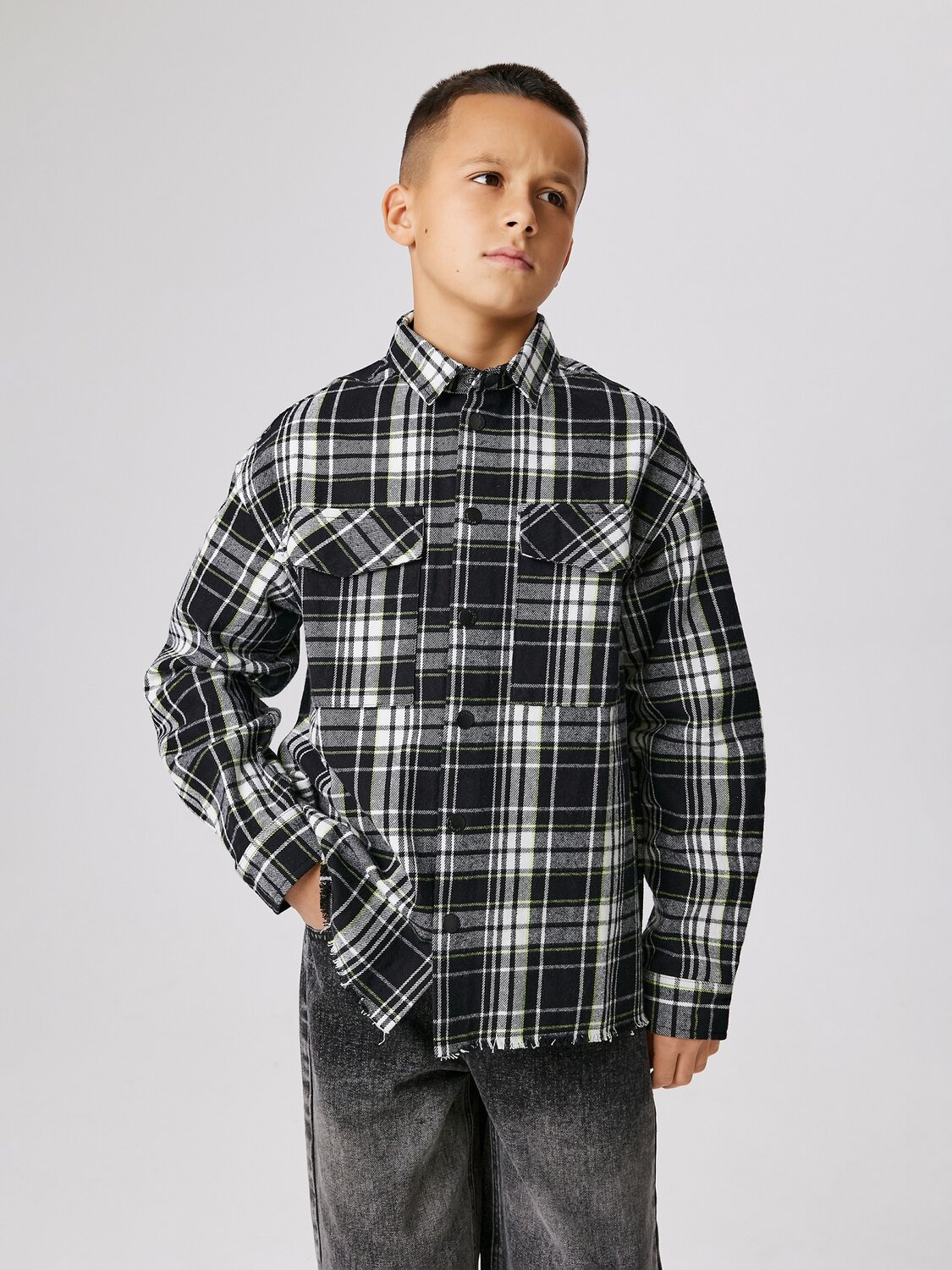 Acoola Куртка 569924 20110280215 черно-белая клетка