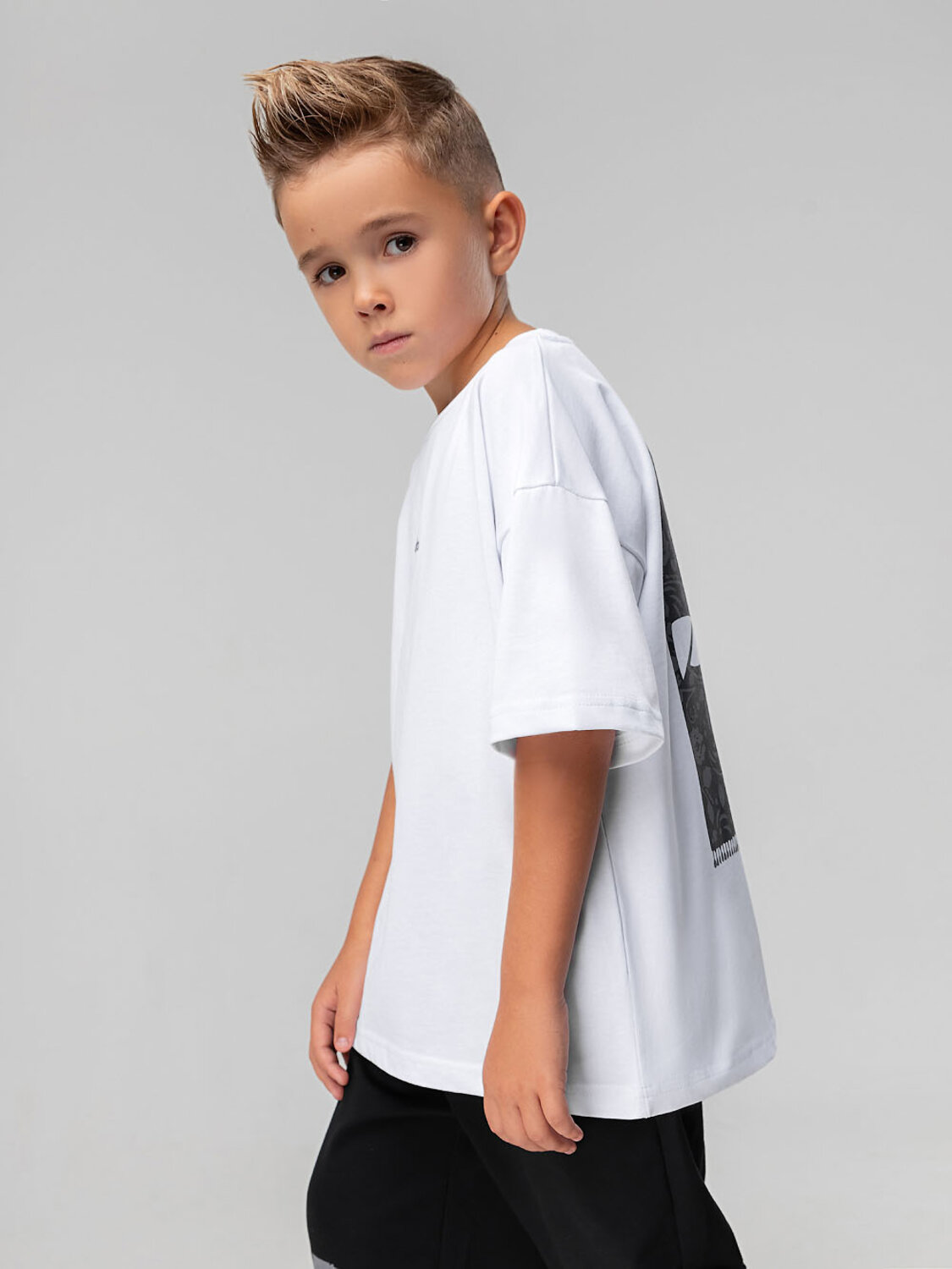 Bodo Футболка 569986 4-460MU белый (темно-серый)