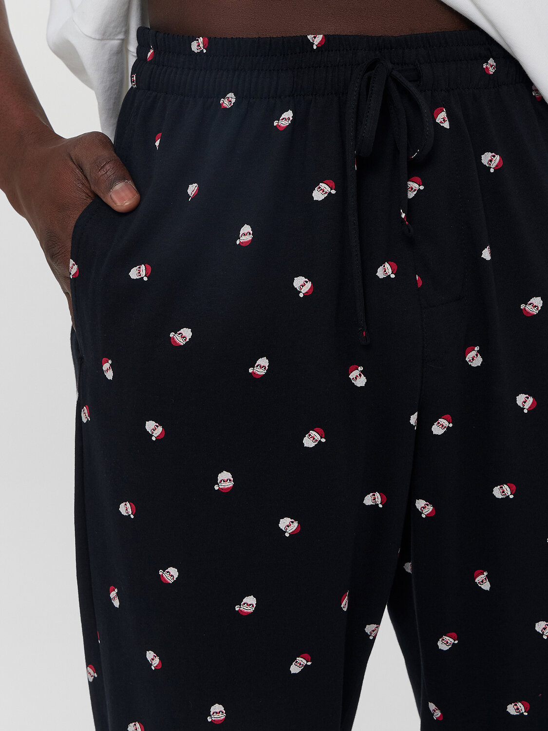 MARK FORMELLE Брюки 570426 581133 мелкая набивка на черном