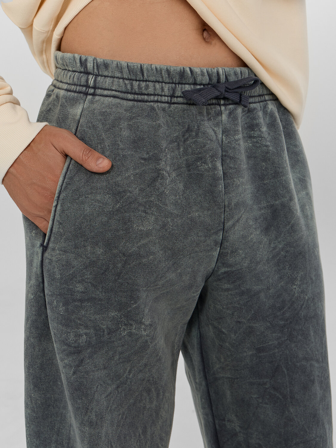 MARK FORMELLE Брюки 570685 181276 ACID WASH графит