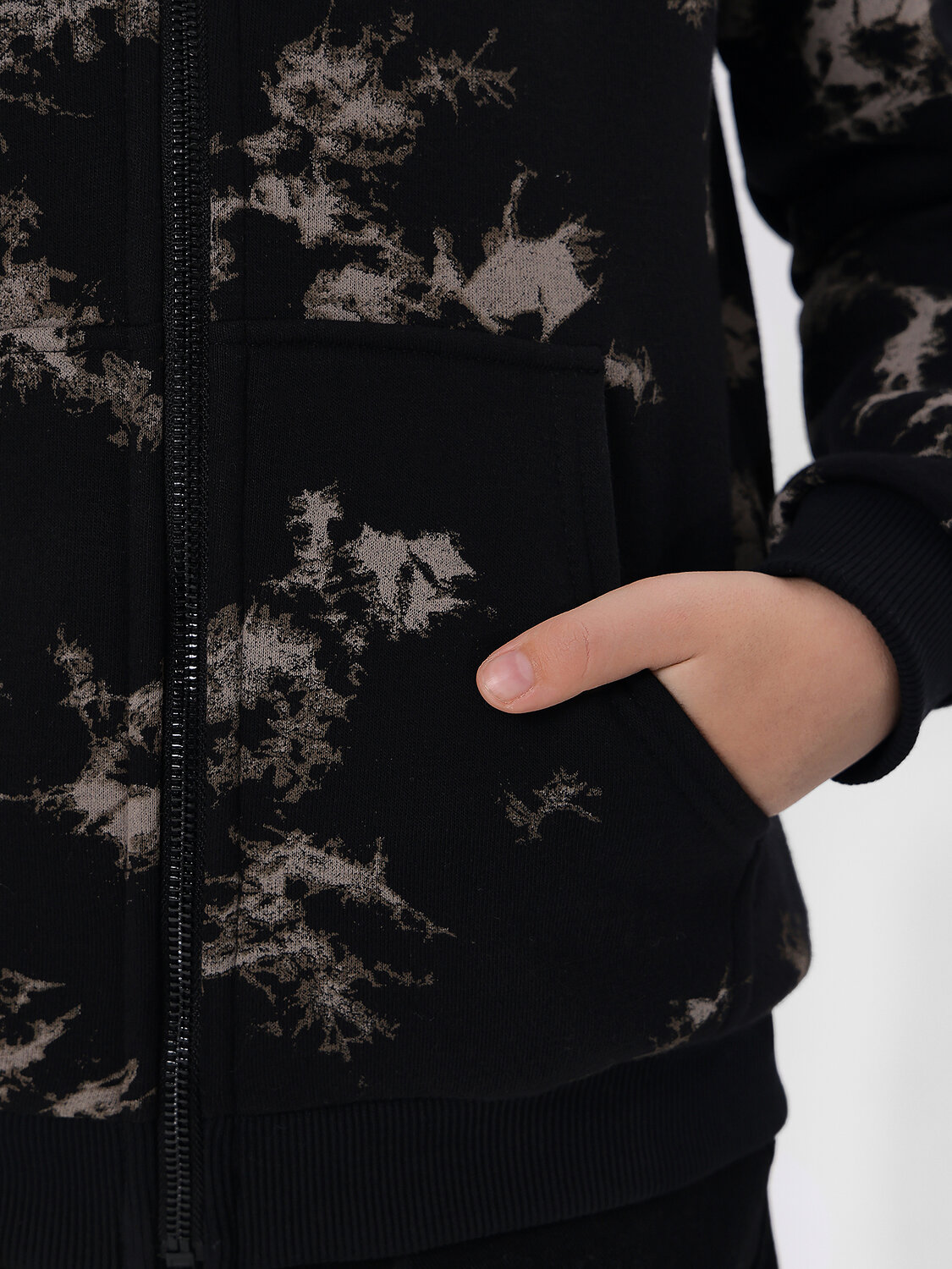 MARK FORMELLE Жакет 570694 363321 разводы на черном