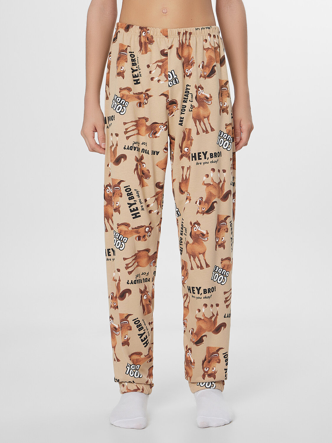 MARK FORMELLE Комплект 570762 563323 лошади на ирландском креме