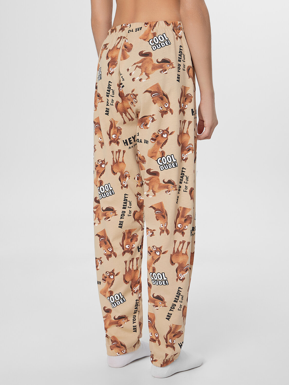 MARK FORMELLE Комплект 570762 563323 лошади на ирландском креме