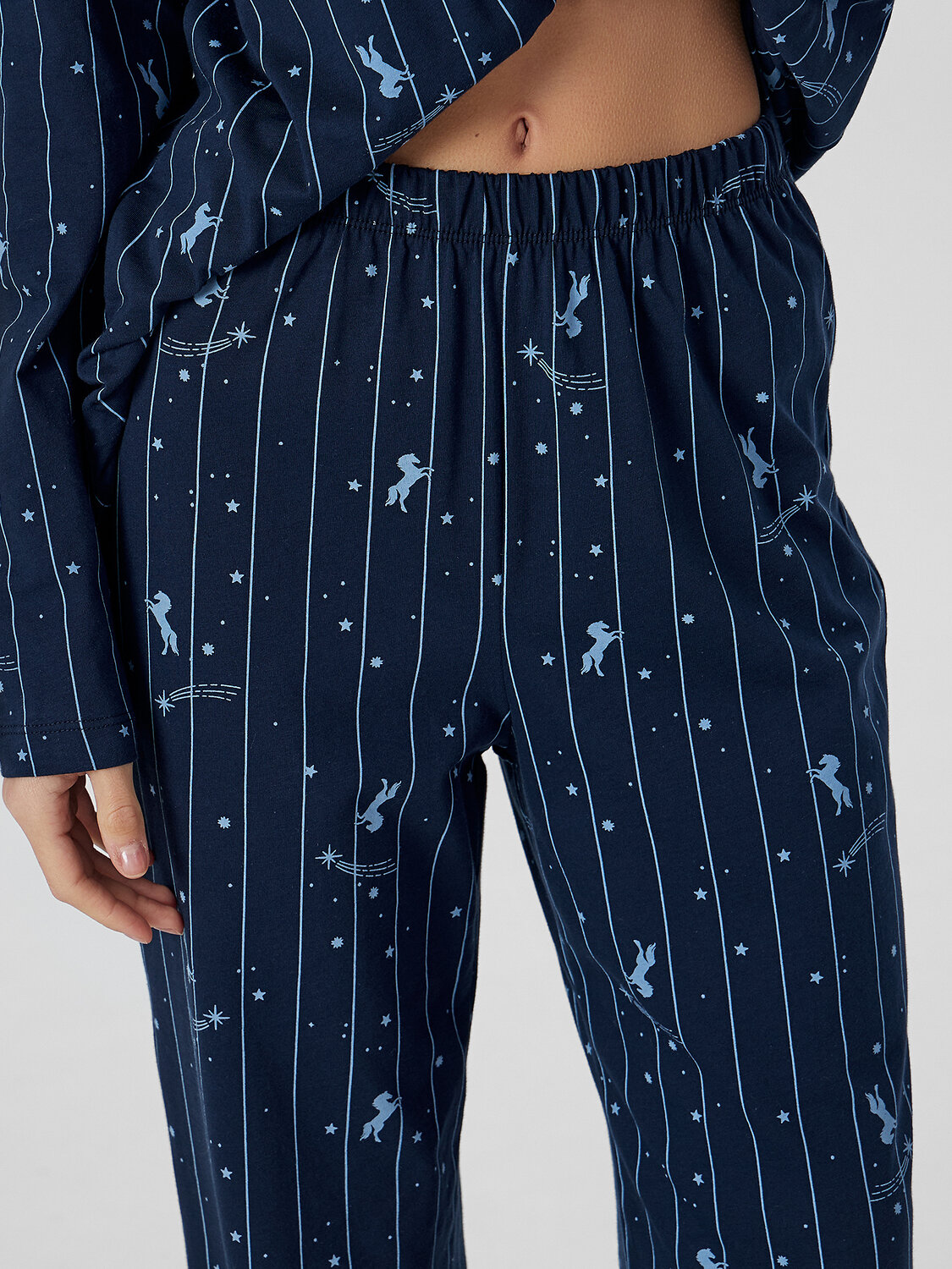 MARK FORMELLE Комплект 570818 592462 лошади на синей полоске