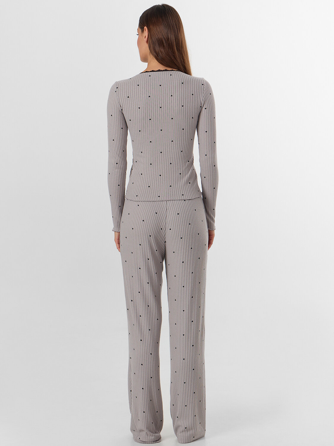 MARK FORMELLE Комплект 570822 592503 сердечки на сером