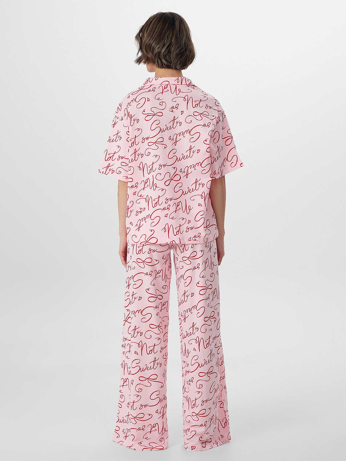 MARK FORMELLE Комплект 570879 592554 текст на розовом