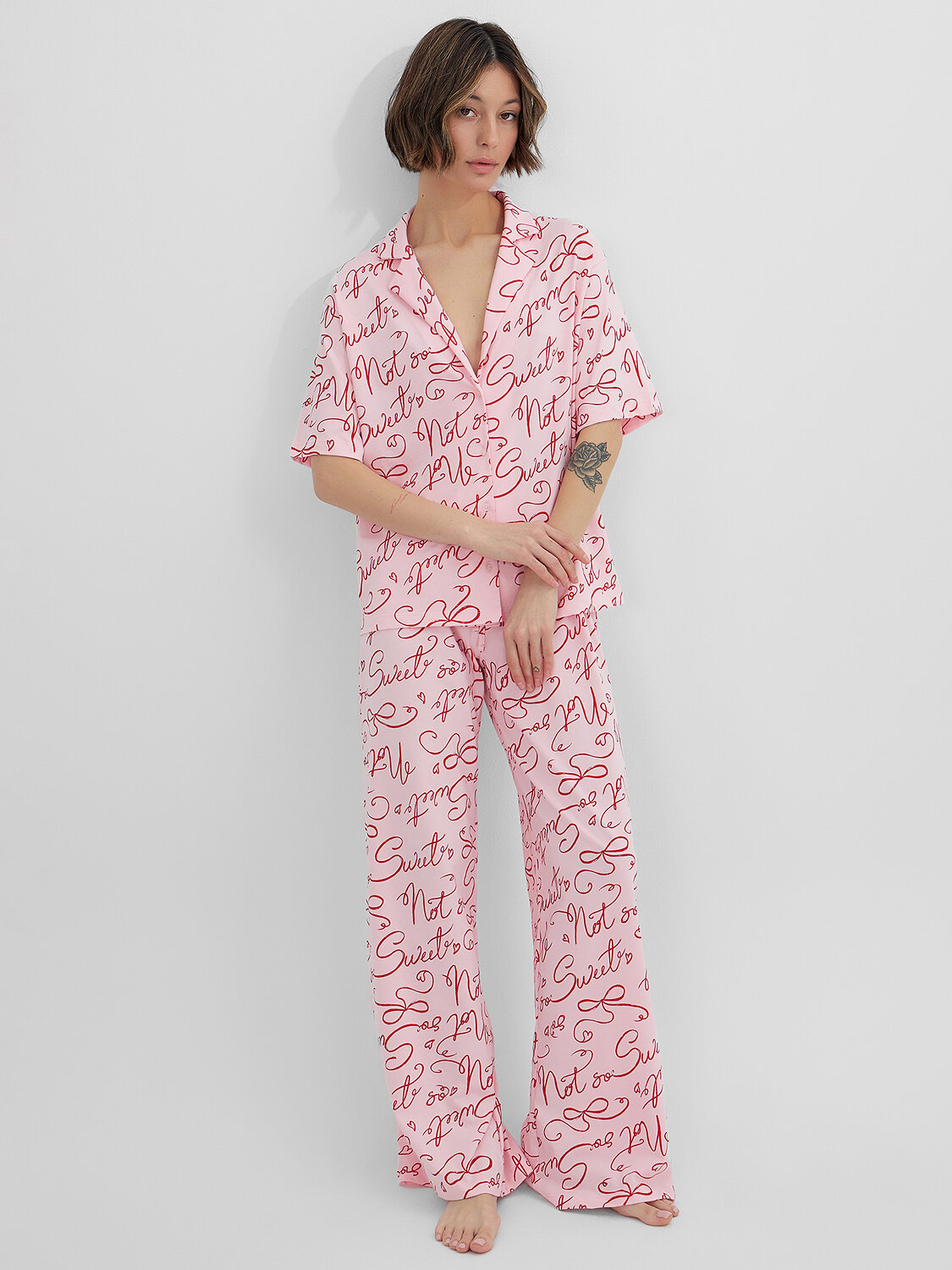 MARK FORMELLE Комплект 570879 592554 текст на розовом