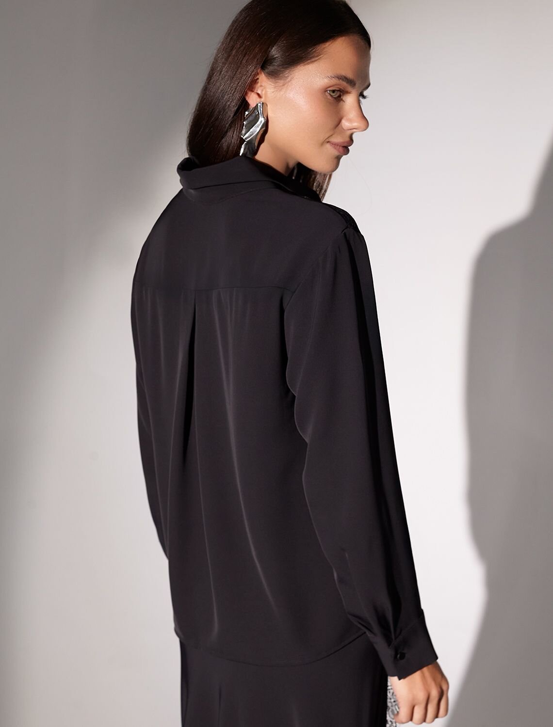 VILATTE Блузка 570903 D29.282 черный