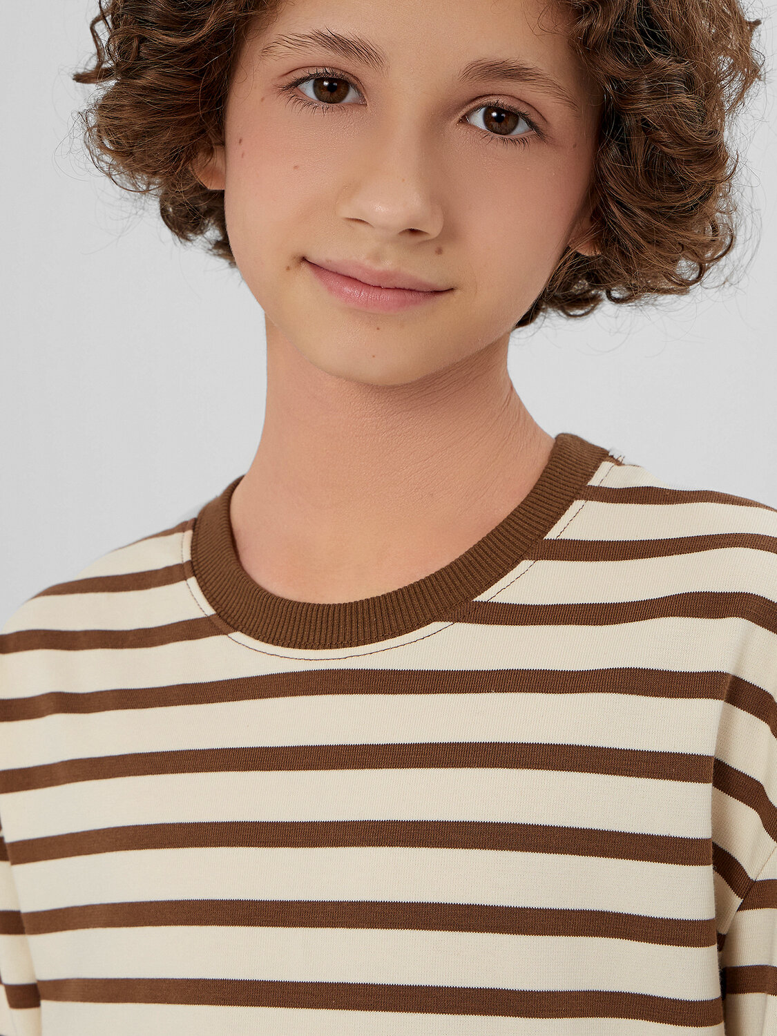 MARK FORMELLE Лонгслив 571044 123434/1 молочно -коричневая полоска