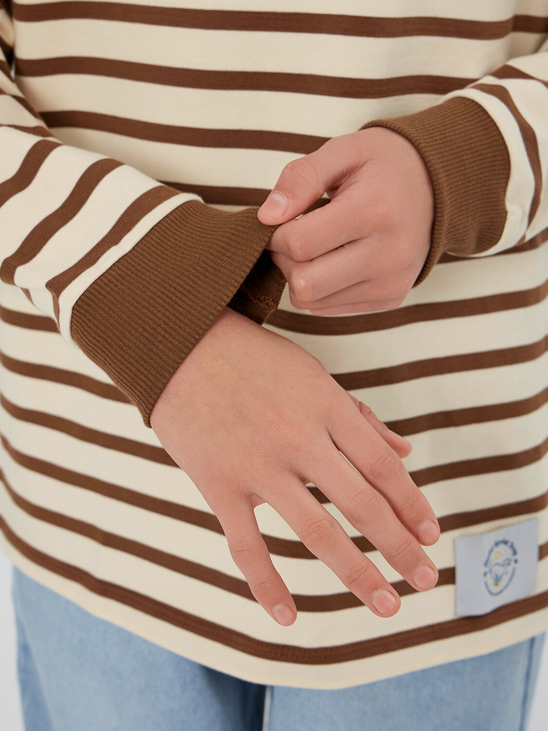 MARK FORMELLE Лонгслив 571044 123434/1 молочно -коричневая полоска