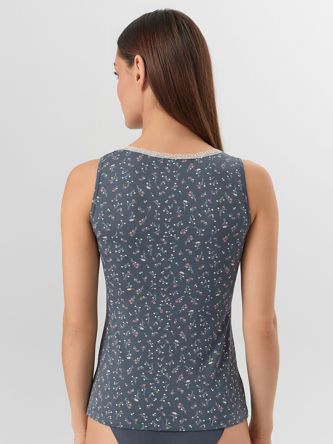 MARK FORMELLE Майка 571059 422511 цветы на темно -сером