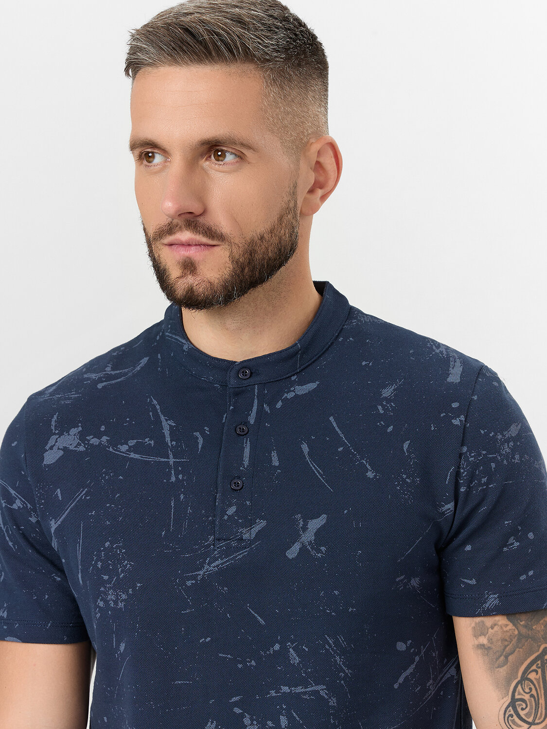 MARK FORMELLE Поло 571664 111697/1 мелкий узор на т.синем