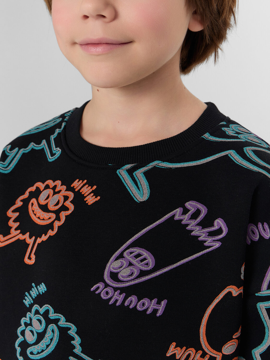 MARK FORMELLE Свитшот 571694 123466 призраки на черном