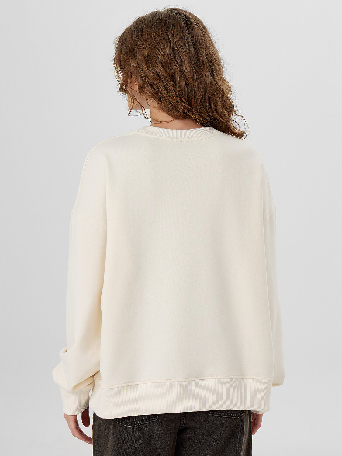 MARK FORMELLE Свитшот 571702 122813/1 молочный +печать