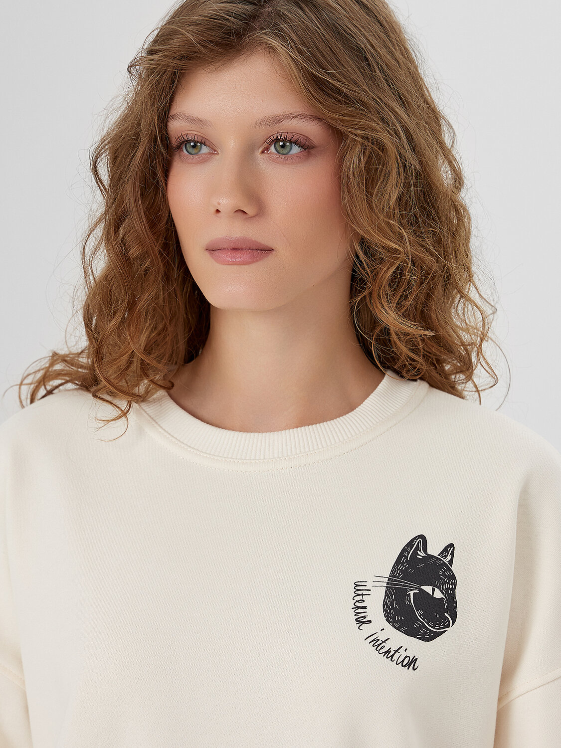 MARK FORMELLE Свитшот 571702 122813/1 молочный +печать