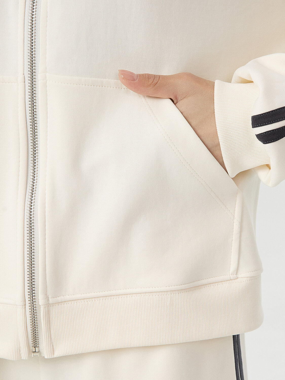 MARK FORMELLE Толстовка 572252 172131 молочный