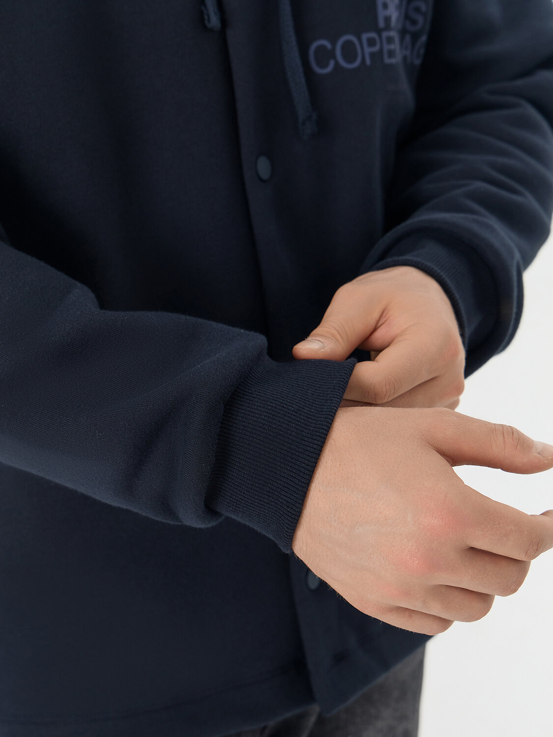 MARK FORMELLE Толстовка 572259 121171/1 неви +печать