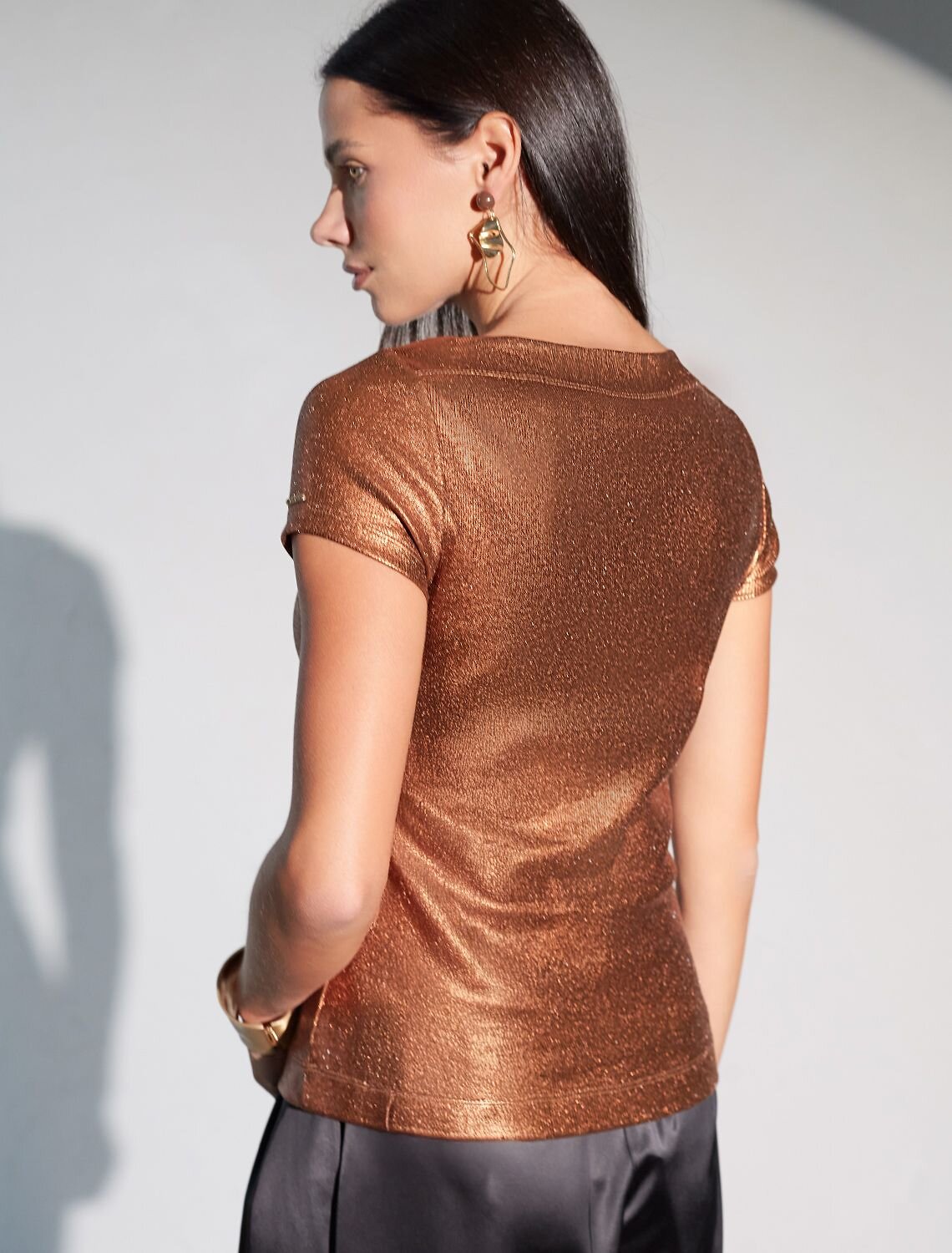 VILATTE Футболка 572800 D49.093 кофейный