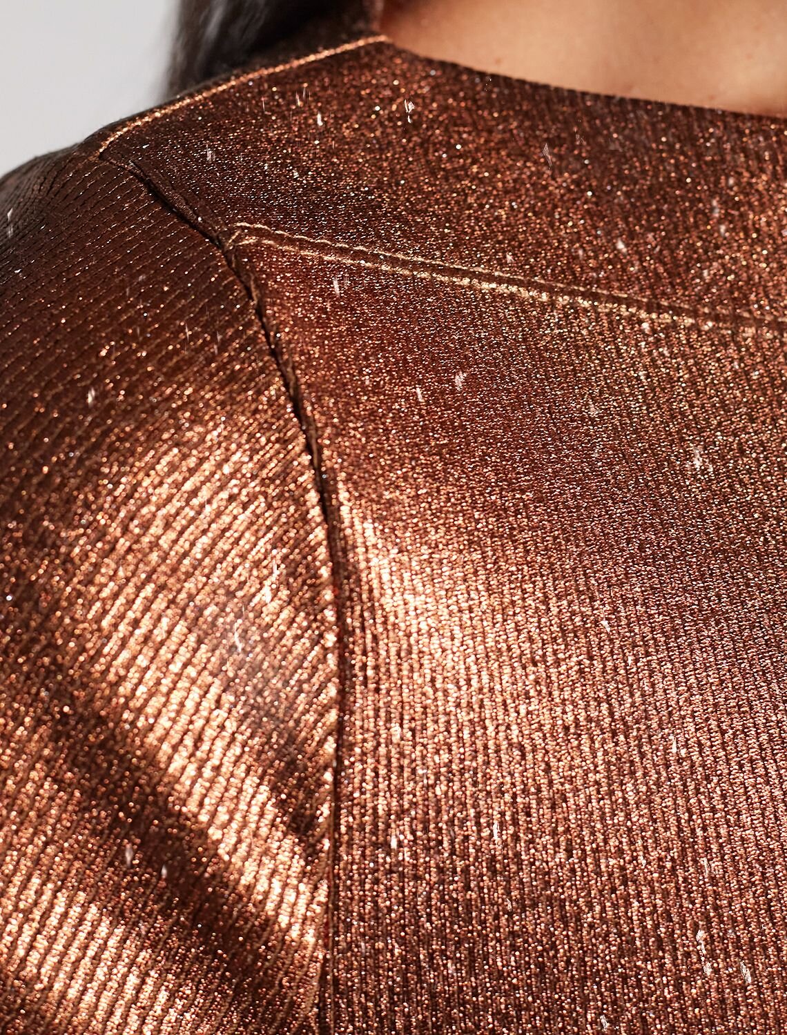 VILATTE Футболка 572800 D49.093 кофейный