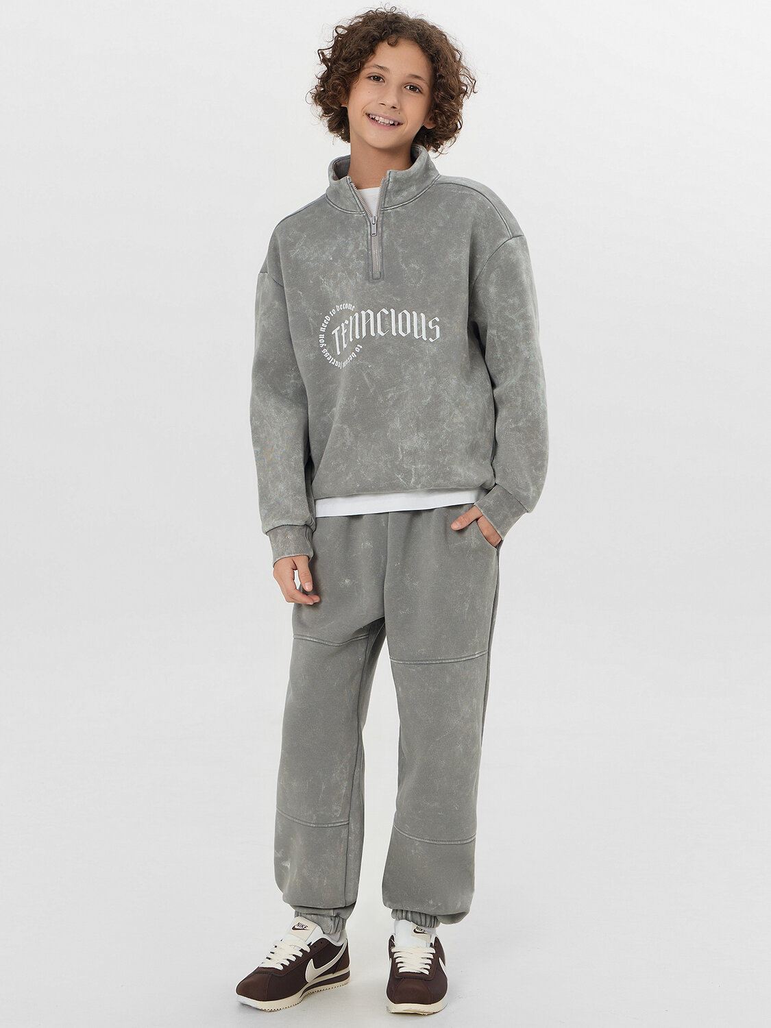 MARK FORMELLE Брюки 573282 183411 ACID WASH серый