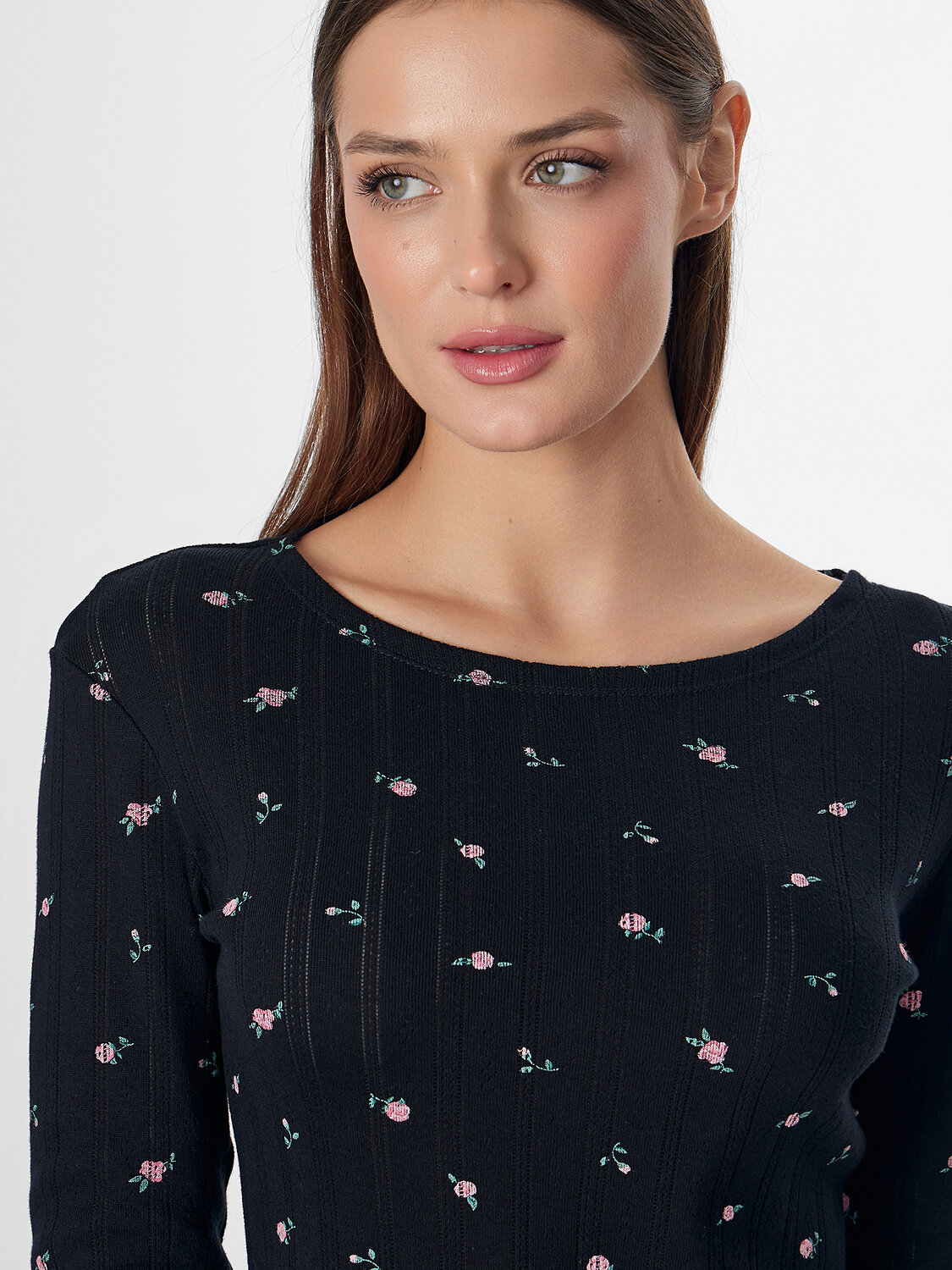 MARK FORMELLE Комплект 573316 592613 розочки на черном