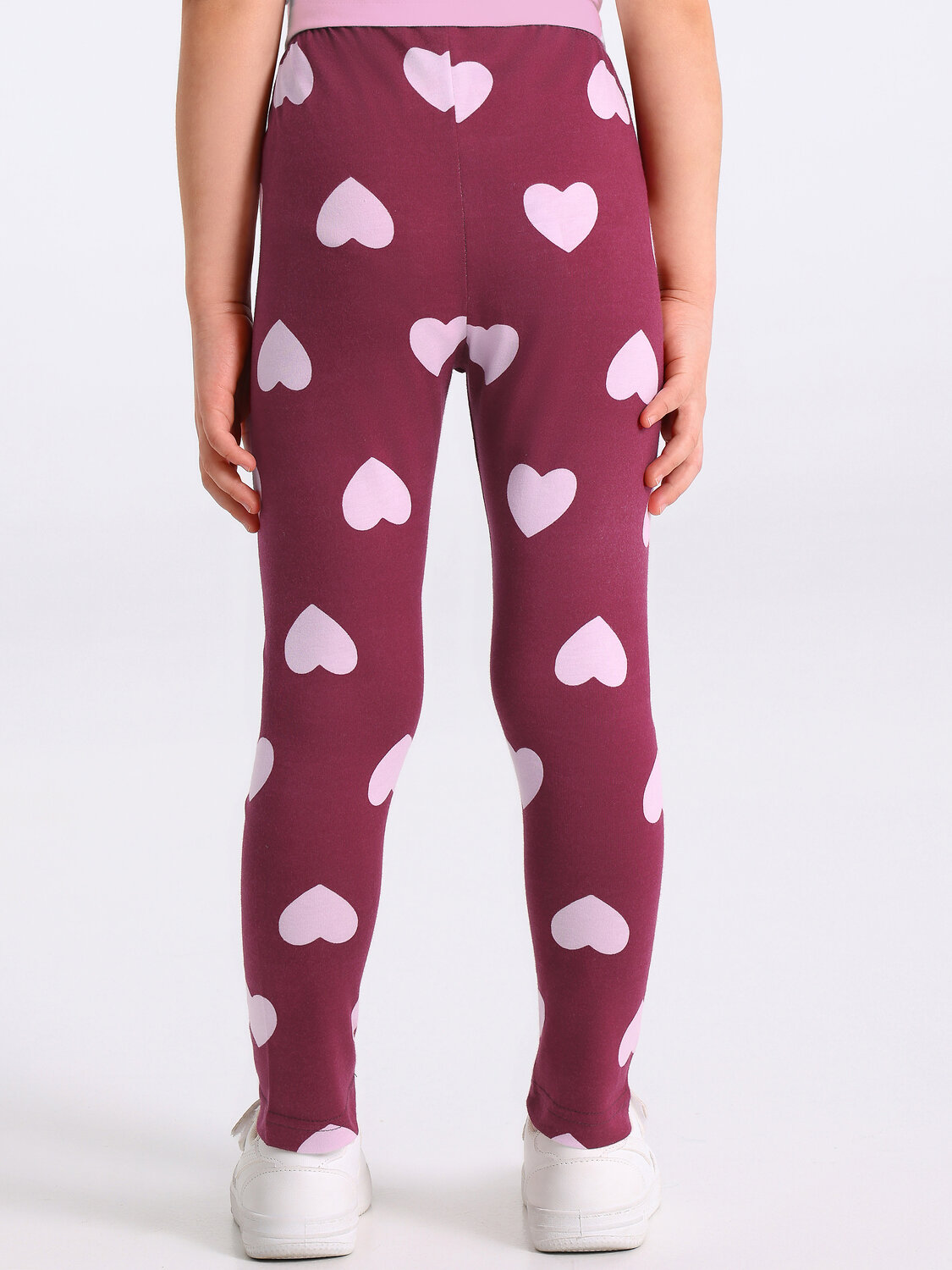 Апрель Легинсы 573557 1ДРЛ3848001н светло-розовые сердца на бордовом