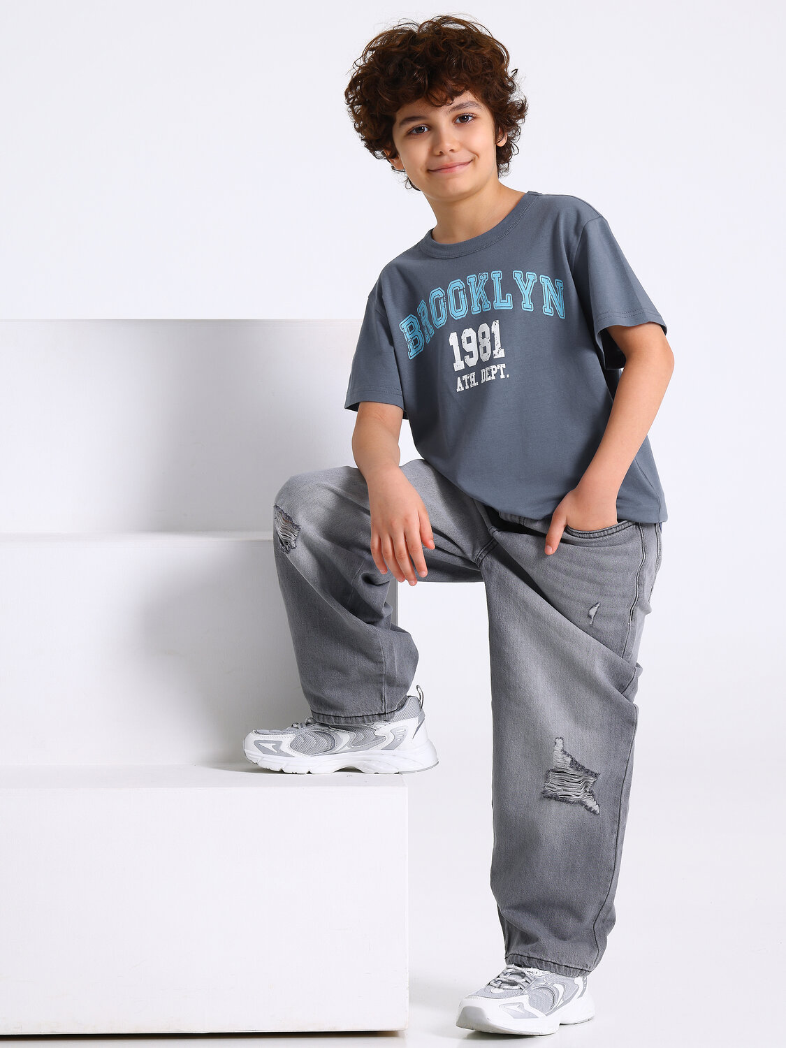 Апрель Футболка 573572 1ПДФК4332001 темно-серый