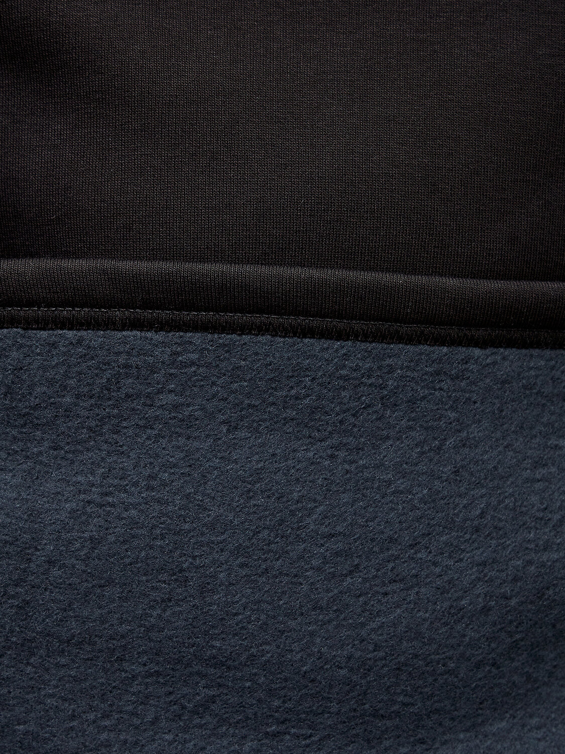 MARK FORMELLE Свитшот 573649 121870/1 черный