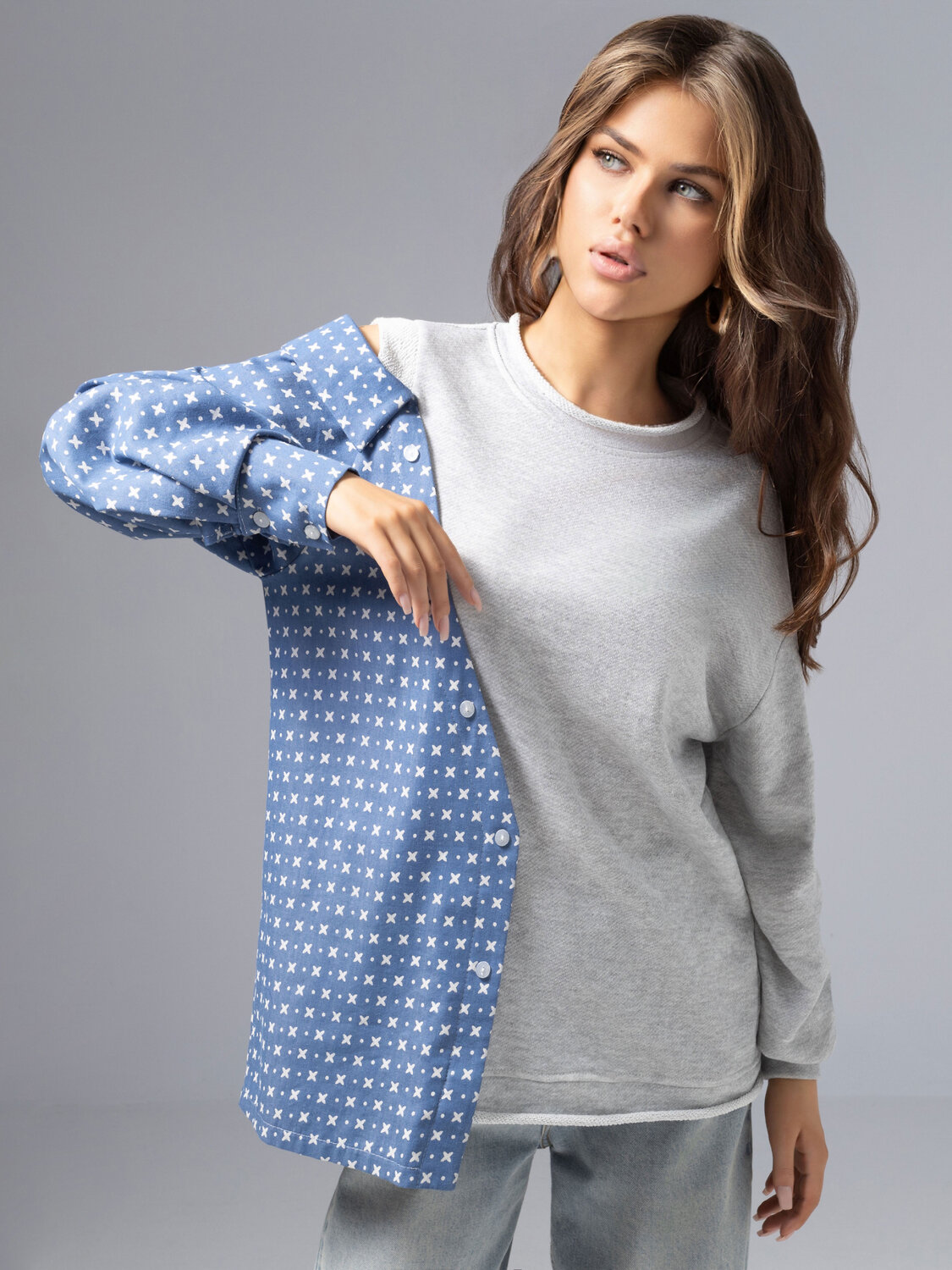 CHARUTTI Свитшот 573683 12379 Серый