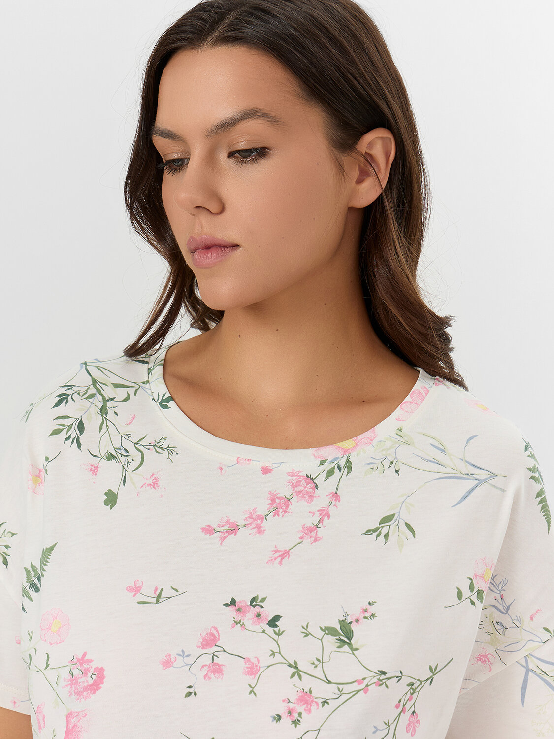 MARK FORMELLE Сорочка 573710 572310 полевые цветы на молочном