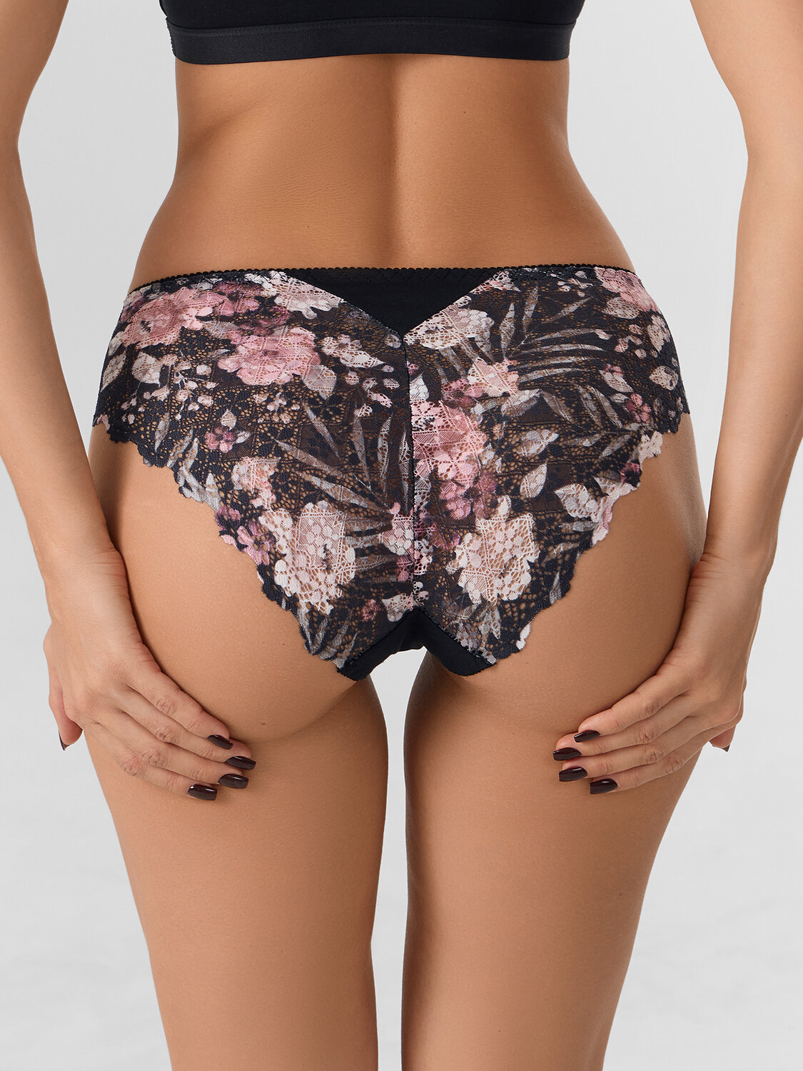 MARK FORMELLE Трусы 573974 412684 цветы на черном