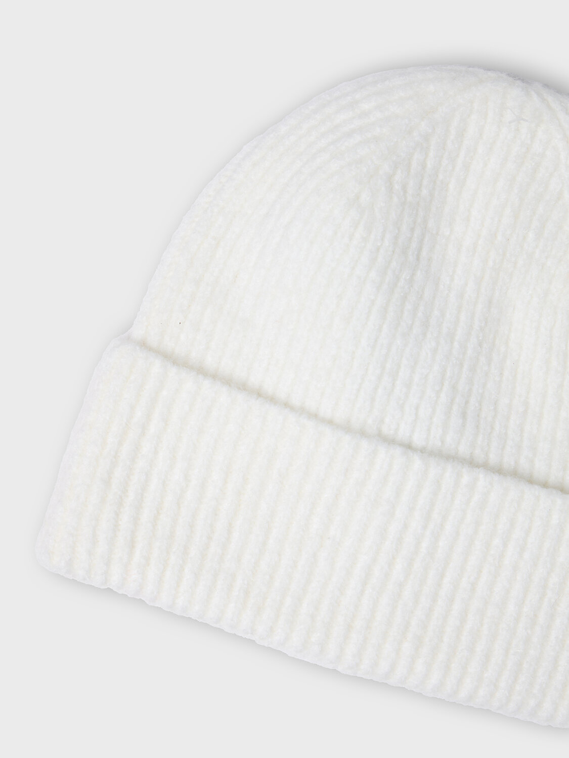 MARK FORMELLE Шапка 574126 24010 молочный