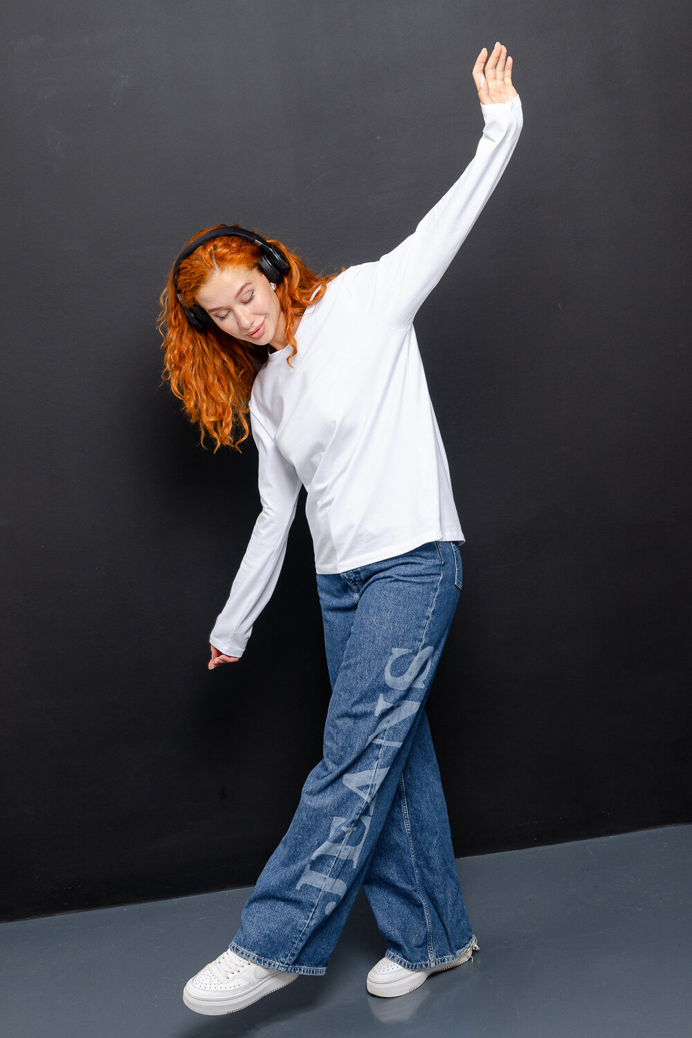 Натали Лонгслив 574378 14403 белый+черный