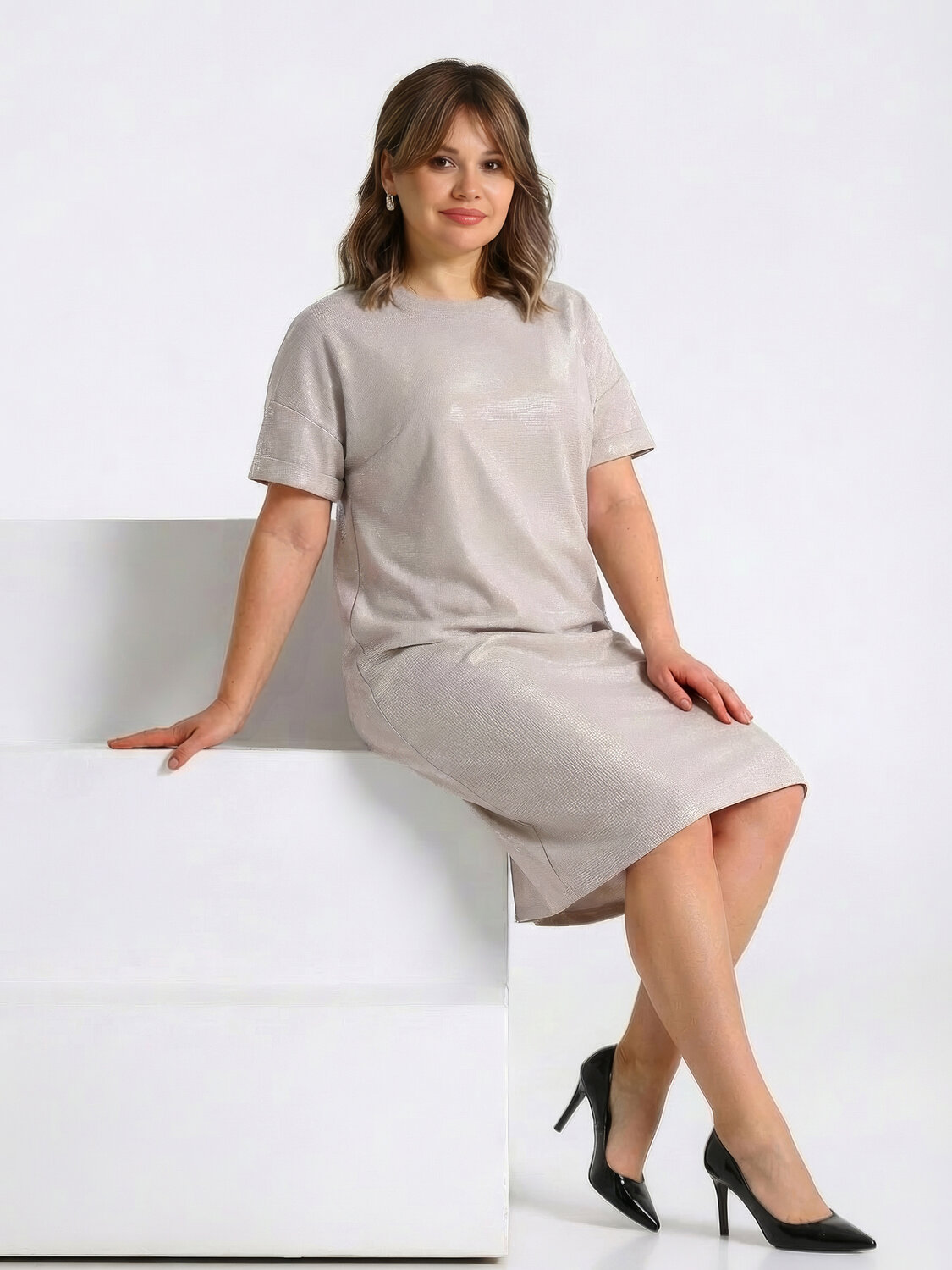 Апрель Платье 574425 1ЖПК4887933 бежевый с блеском