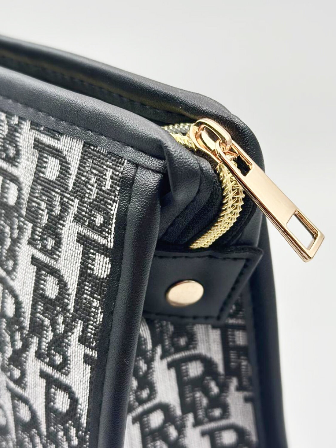 Sunflower Косметичка женская 900, чёрный 574452 28164 