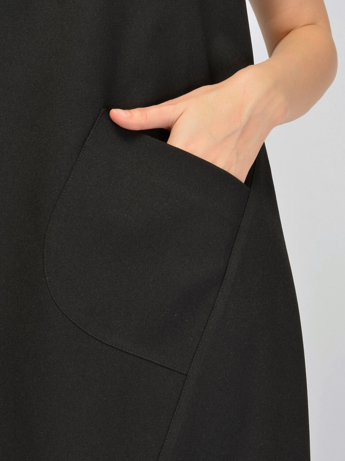 VISERDI Платье 574707 10406-чер 4541130 черный