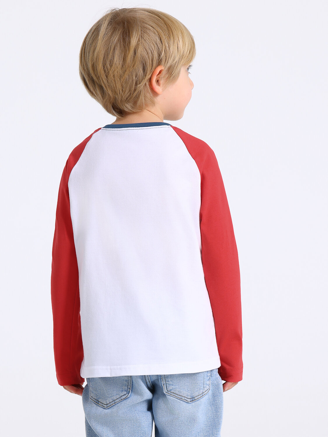 Апрель Лонгслив 574749 1ПДЛД4912001 белый+красный+темно-голубой