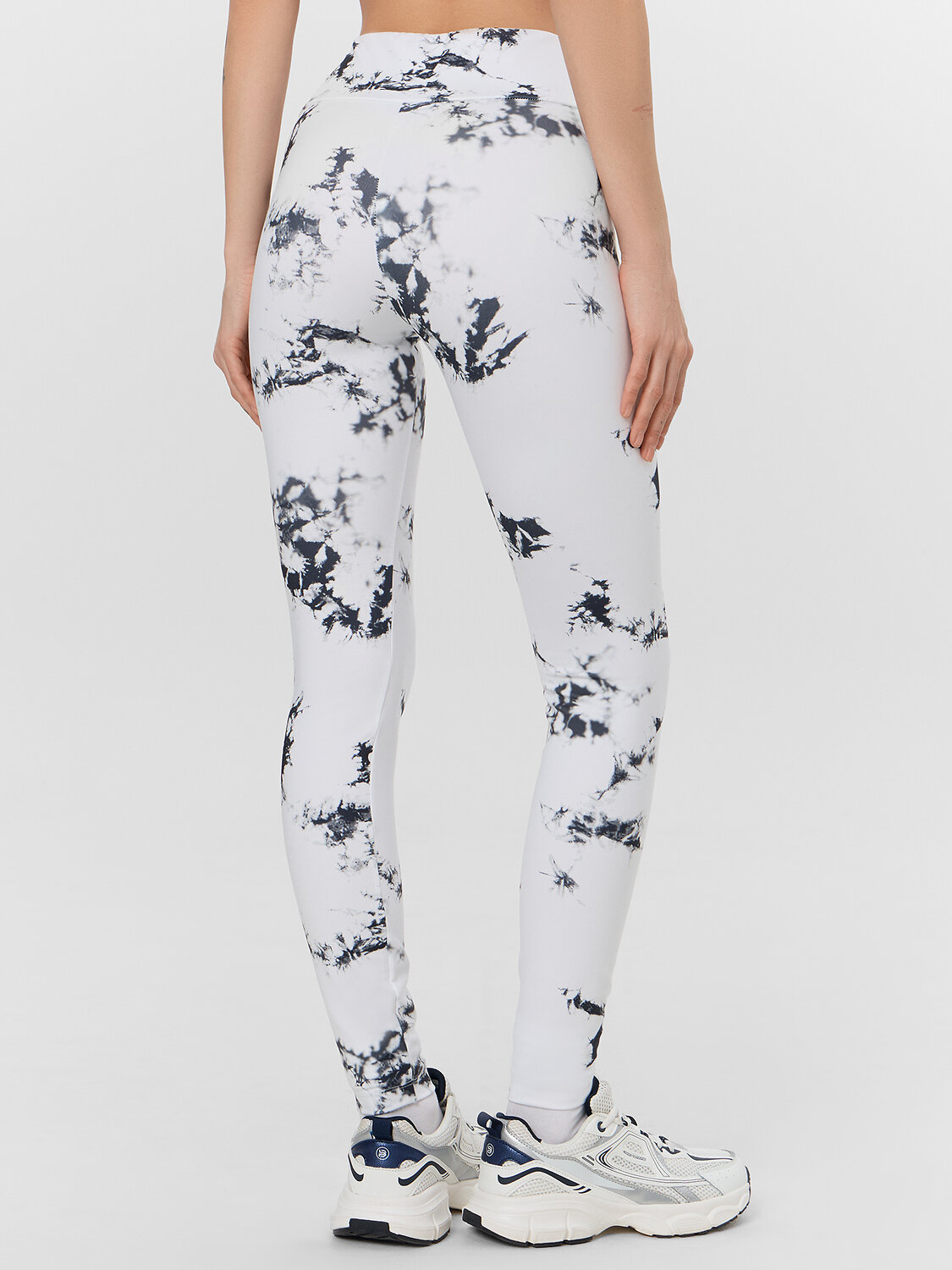 MARK FORMELLE Брюки 574915 342300 тай-дай на белом