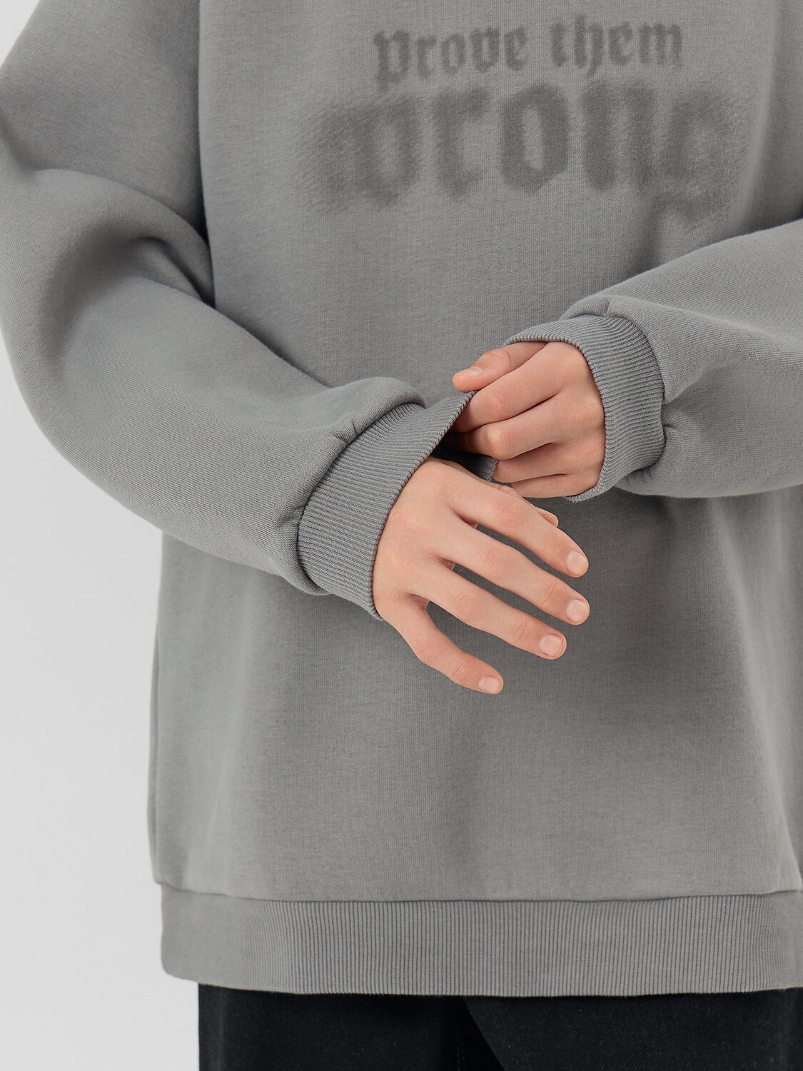 MARK FORMELLE Худи 575138 123418 серый "спрей"