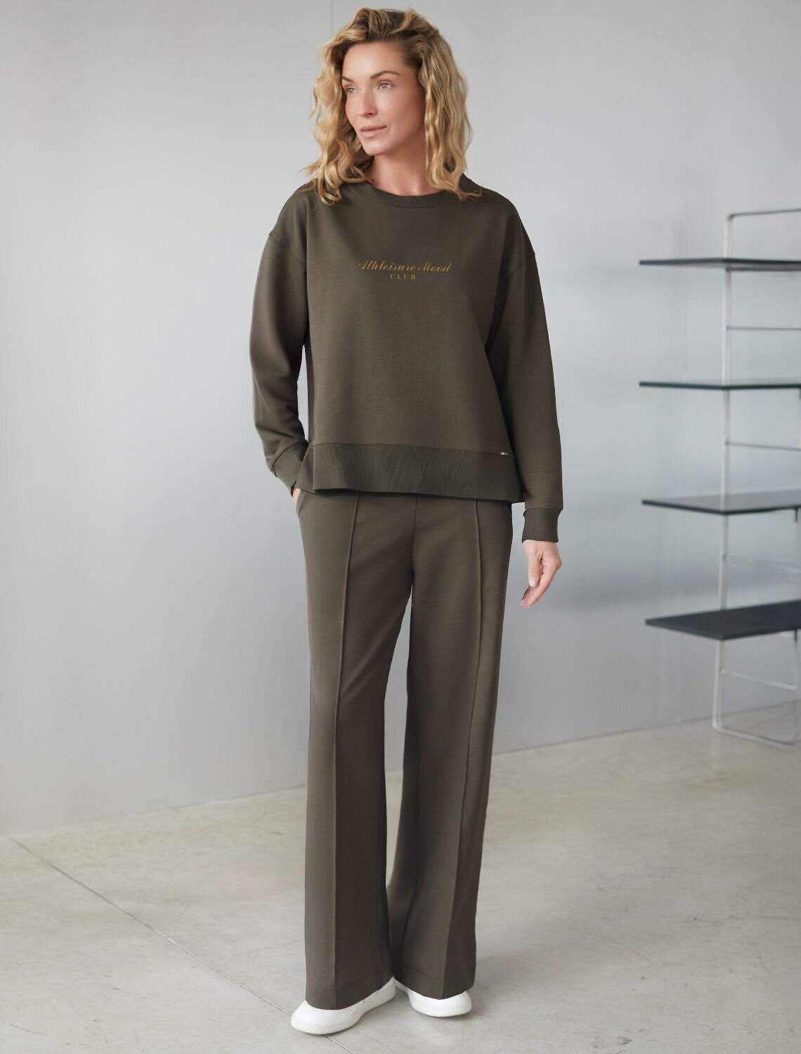 VILATTE Джемпер 575159 D49.167 хаки_athleisure mood