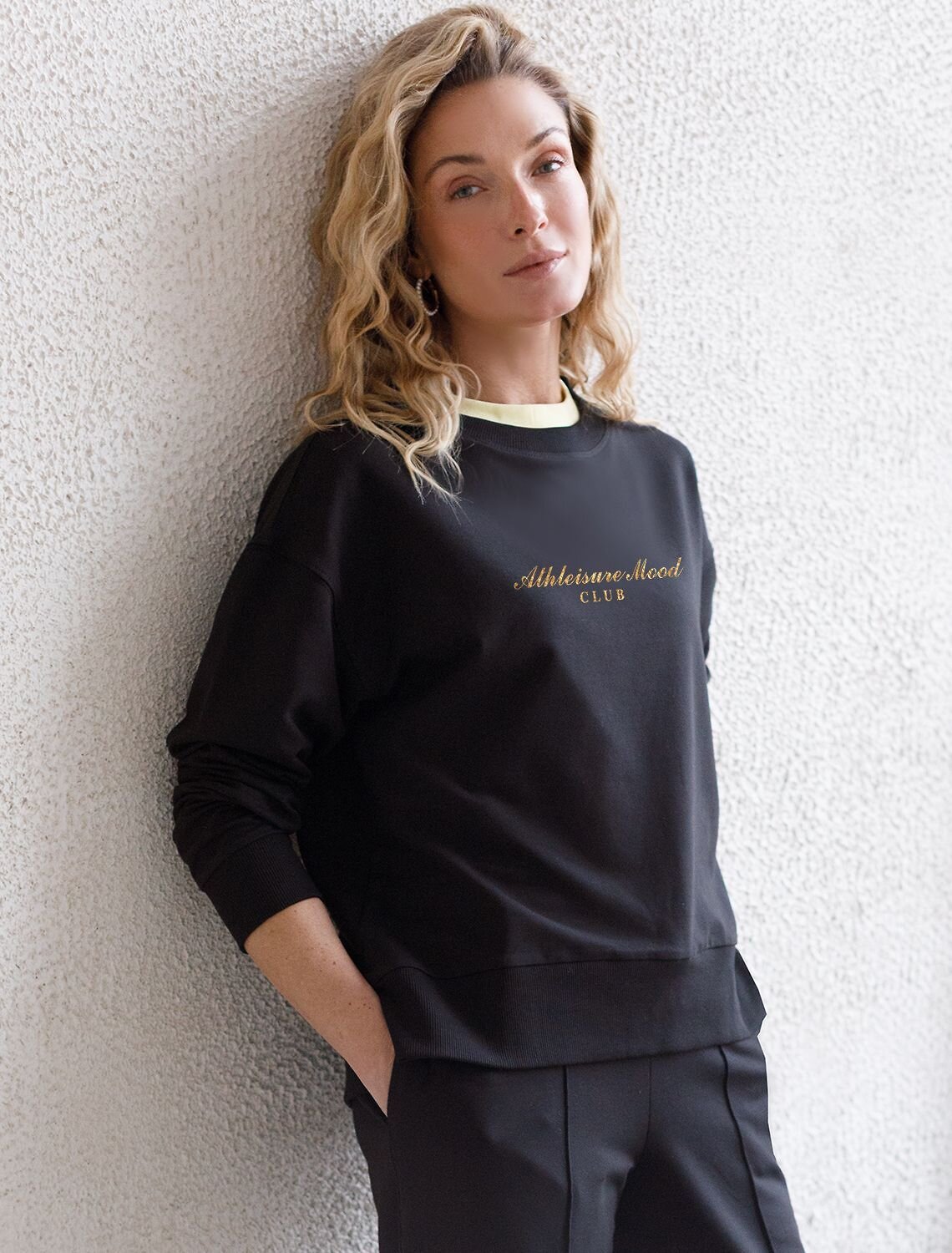 VILATTE Джемпер 575160 D49.167 черный_athleisure mood