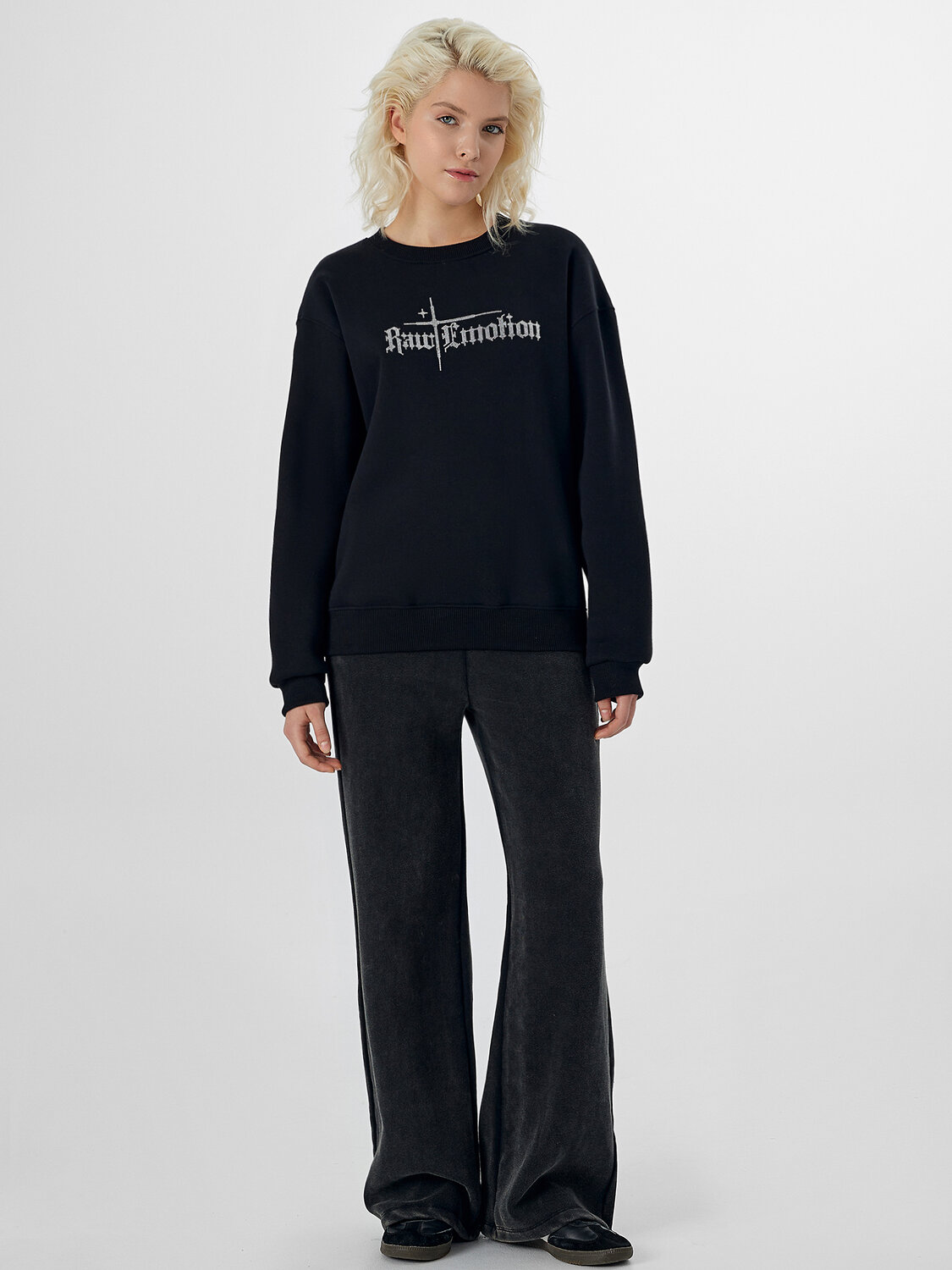 MARK FORMELLE Свитшот 575352 122559 черный +печать