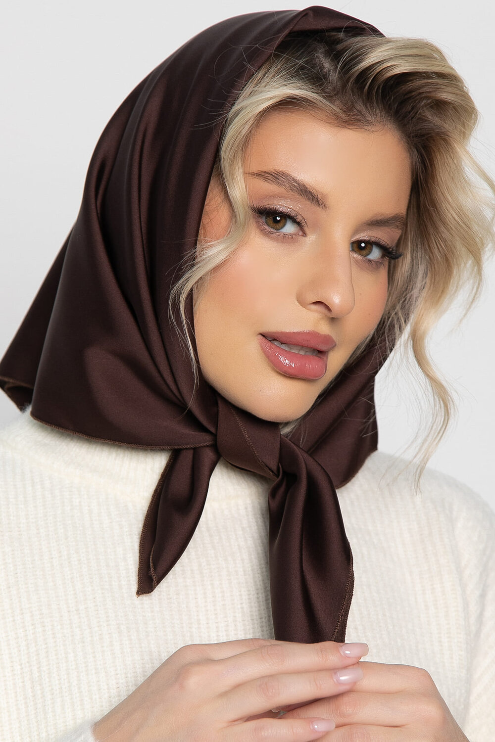 LT Collection Косынка 575407 КЗВ9-53М коричневый