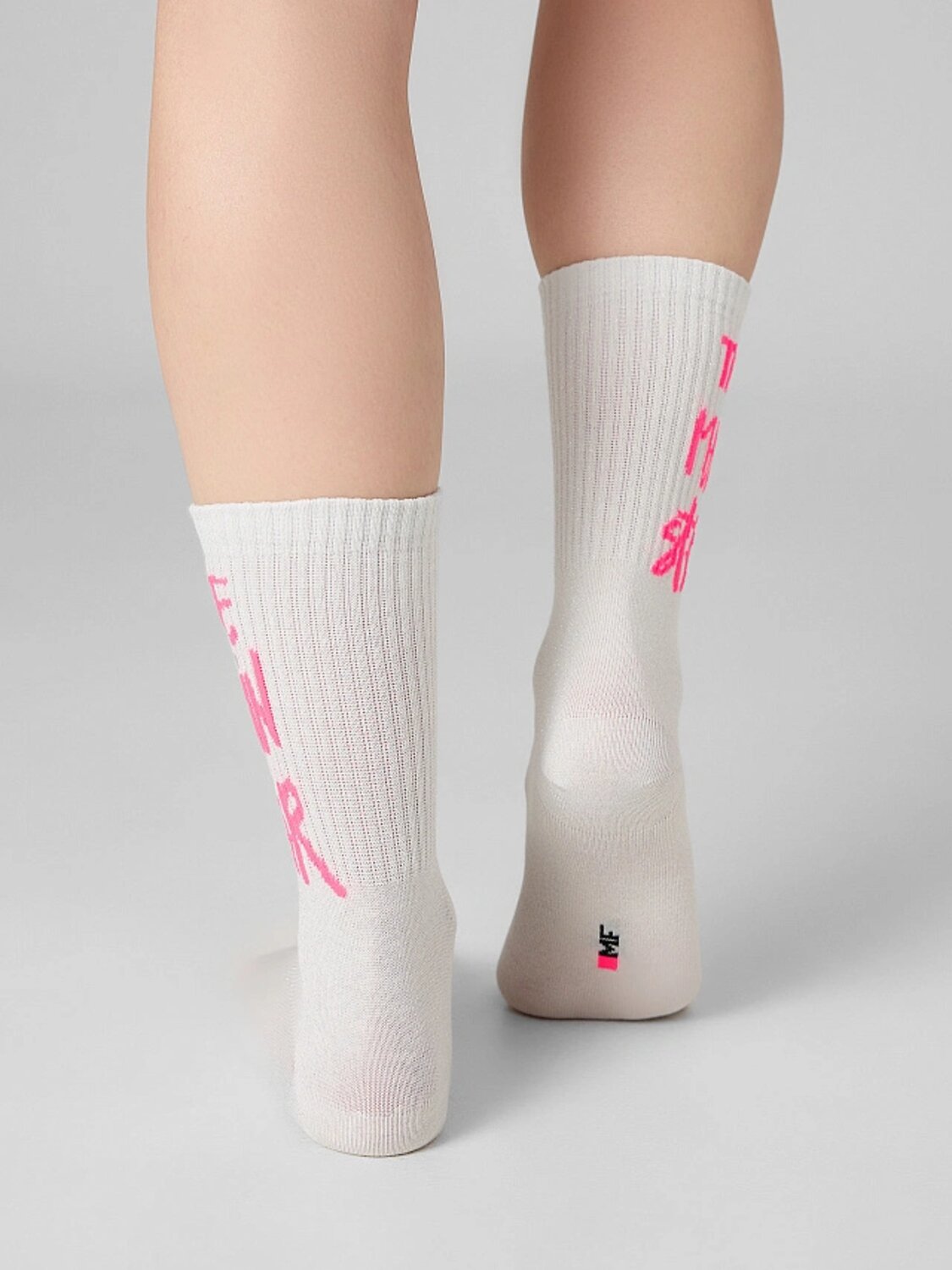 MARK FORMELLE Женские носки 575666 217K-3438 молочный /серебр.люрекс