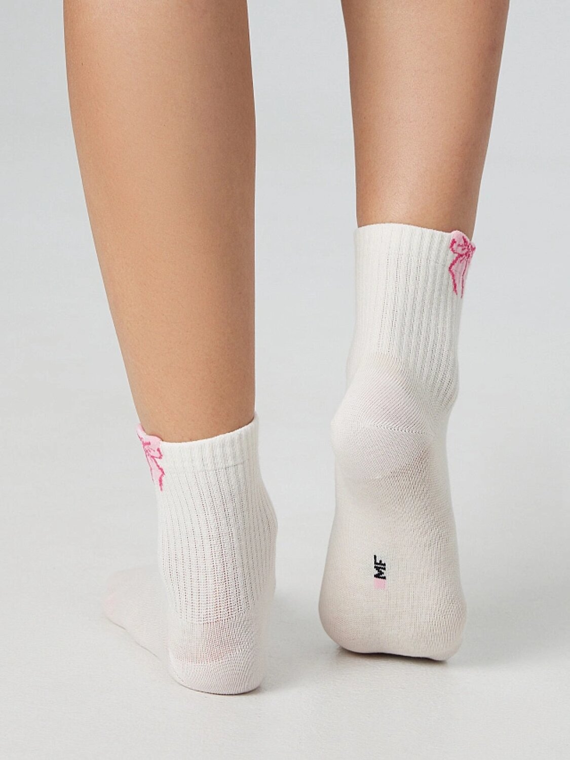 MARK FORMELLE Женские носки 575689 279K-3127 молочный