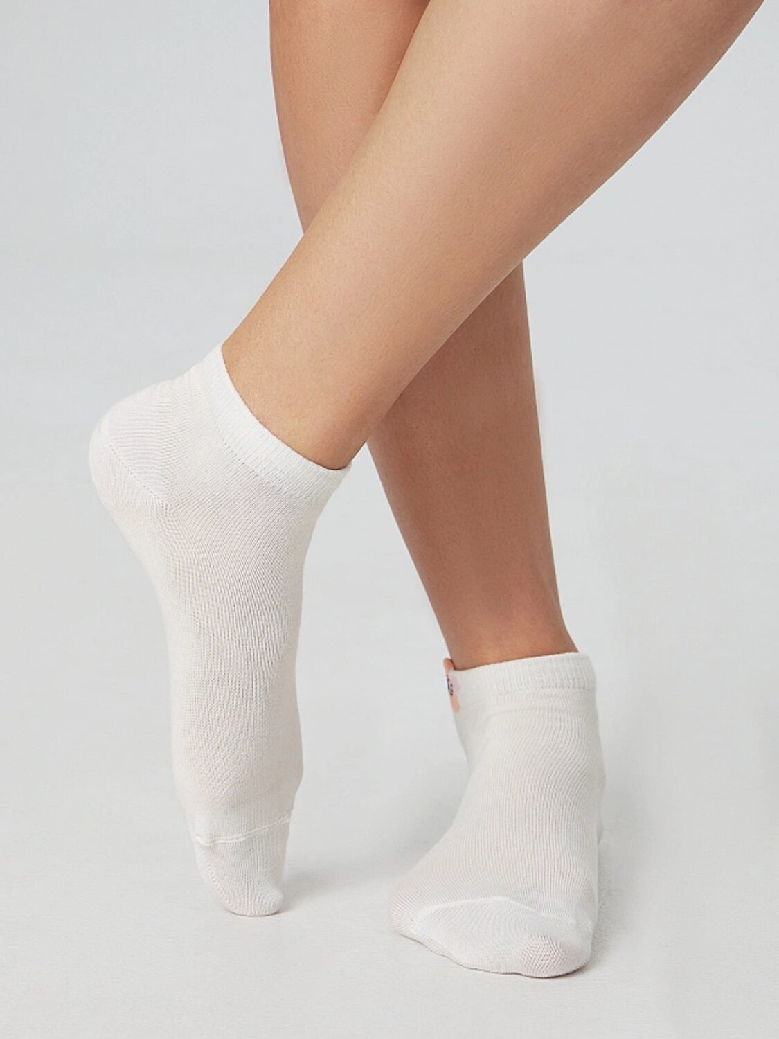 MARK FORMELLE Женские носки 575694 300K-3125 молочный
