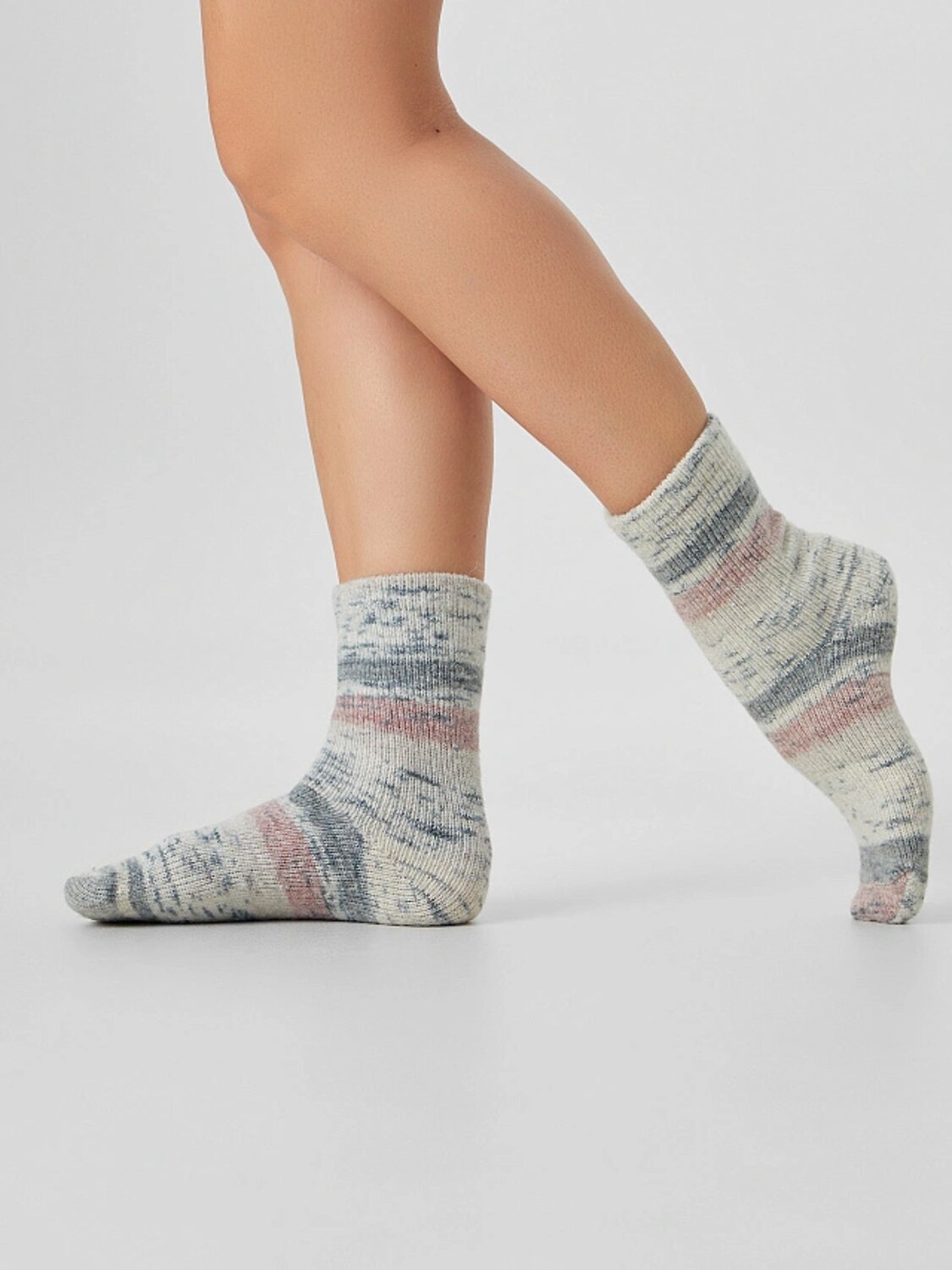 MARK FORMELLE Женские носки 575910 399K-3364 серый /розовый